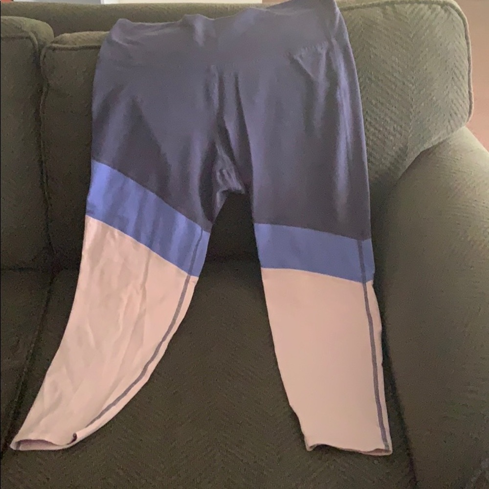 Old navy workout leggings purple and pink